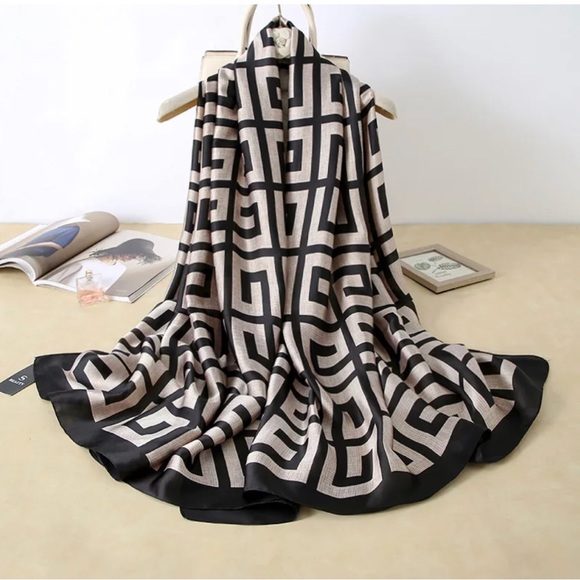 High quality long silk satin scarf 🧣 - Picture 5 of 6